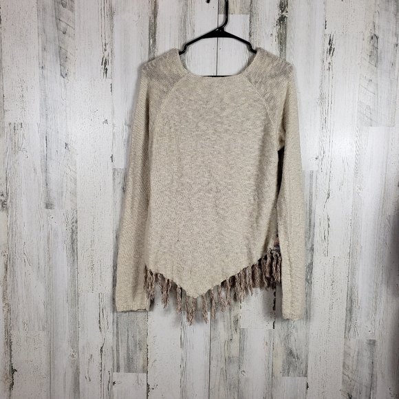 American rag boho, tassel sweater size medium - Picture 4 of 7